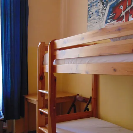 Hostal B Movie Cracovia