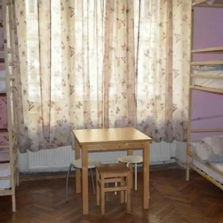 Hostal B Movie *