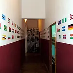 B Movie Hostal Cracovia