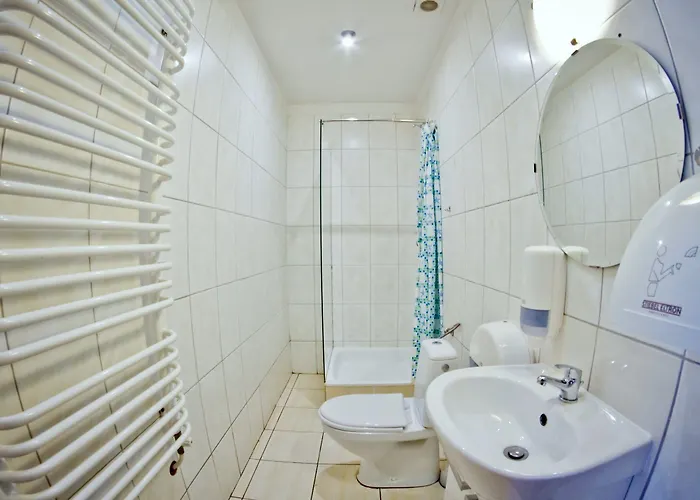 B Movie * كراكوفيا