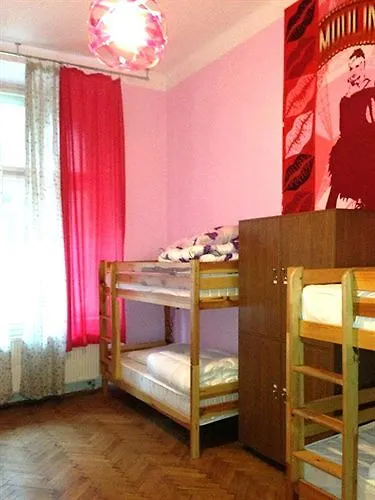 B Movie * كراكوفيا